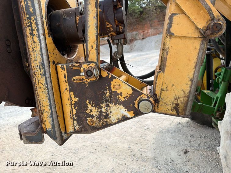 image for item EW8944 John Deere 6615 tractor