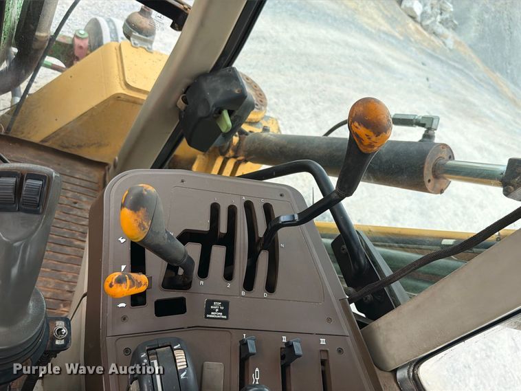 image for item EW8944 John Deere 6615 tractor