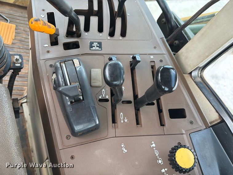 image for item EW8944 John Deere 6615 tractor