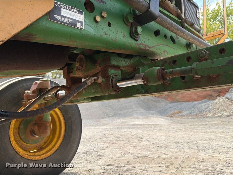 image for item EW8944 John Deere 6615 tractor
