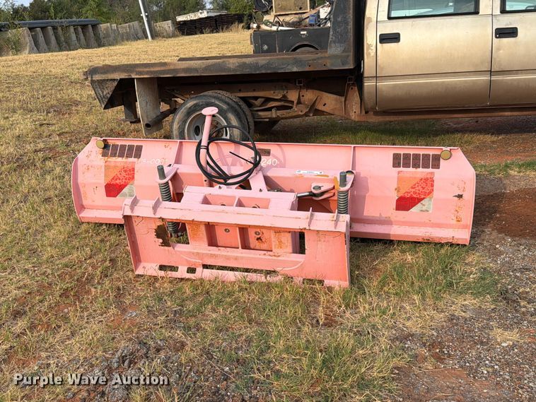 image for item EW8947 SP-240 skid steer dozer blade
