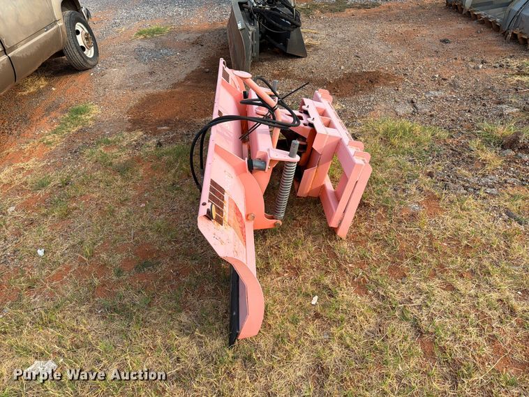 image for item EW8947 SP-240 skid steer dozer blade