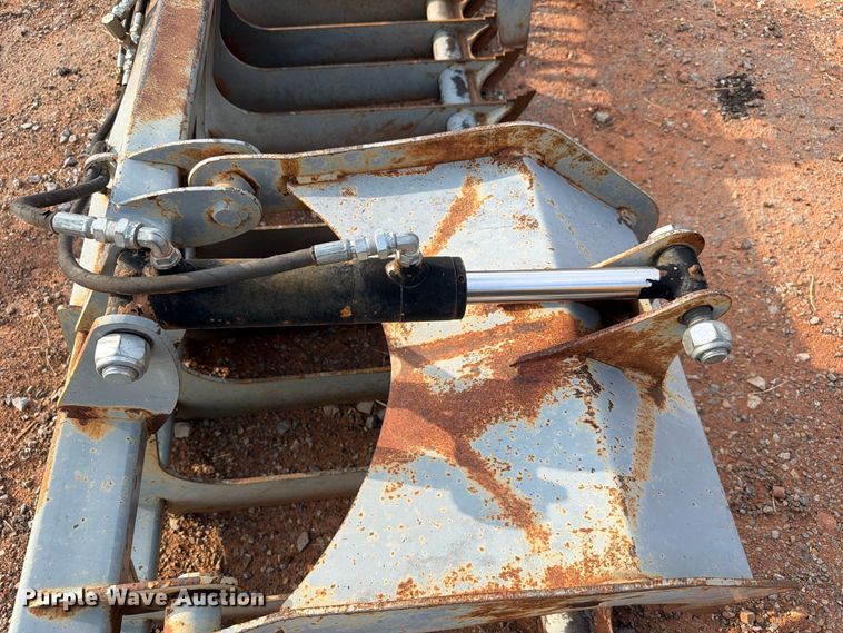 image for item EW8948 skid steer grapple bucket