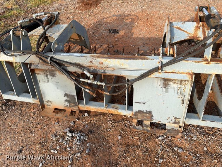 image for item EW8948 skid steer grapple bucket
