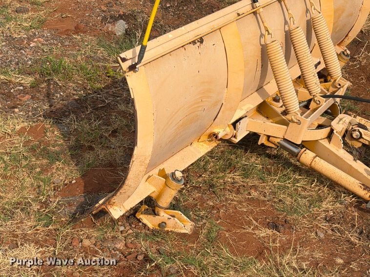 image for item EW8952 Snow plow