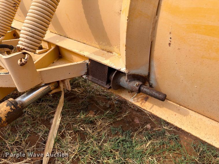 image for item EW8952 Snow plow