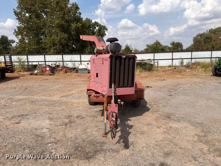 image for item EW8953 2003 Morbark wood chipper