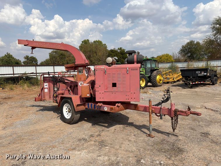 image for item EW8953 2003 Morbark wood chipper