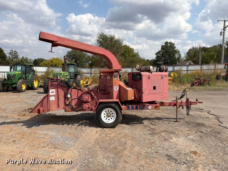 image for item EW8953 2003 Morbark wood chipper
