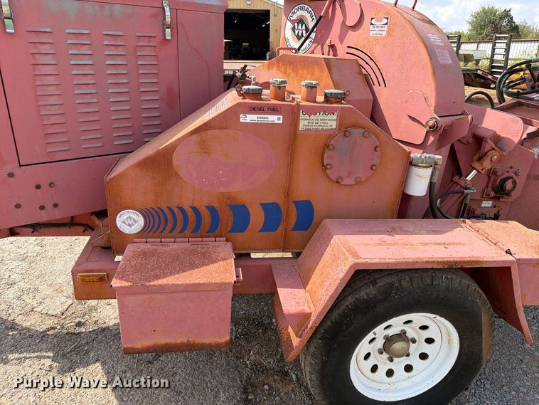 image for item EW8953 2003 Morbark wood chipper