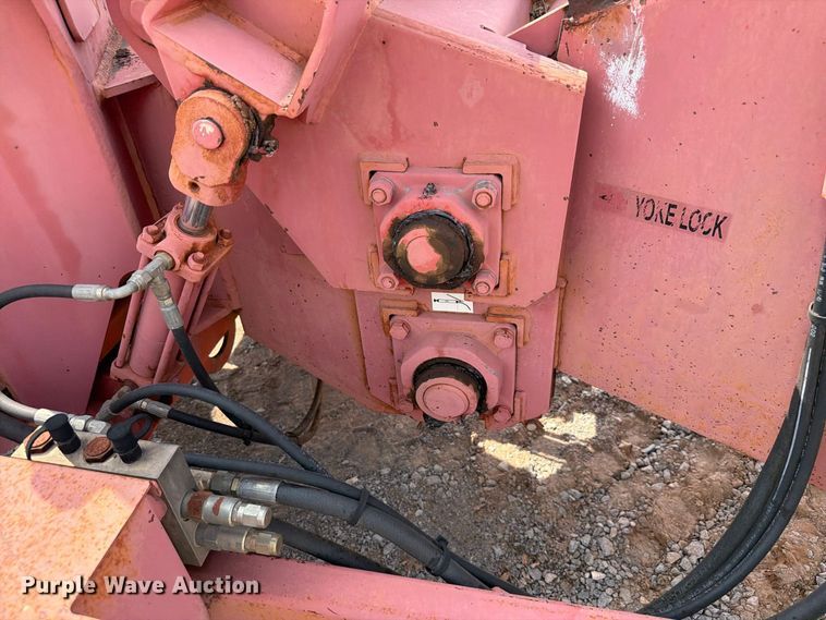image for item EW8953 2003 Morbark wood chipper