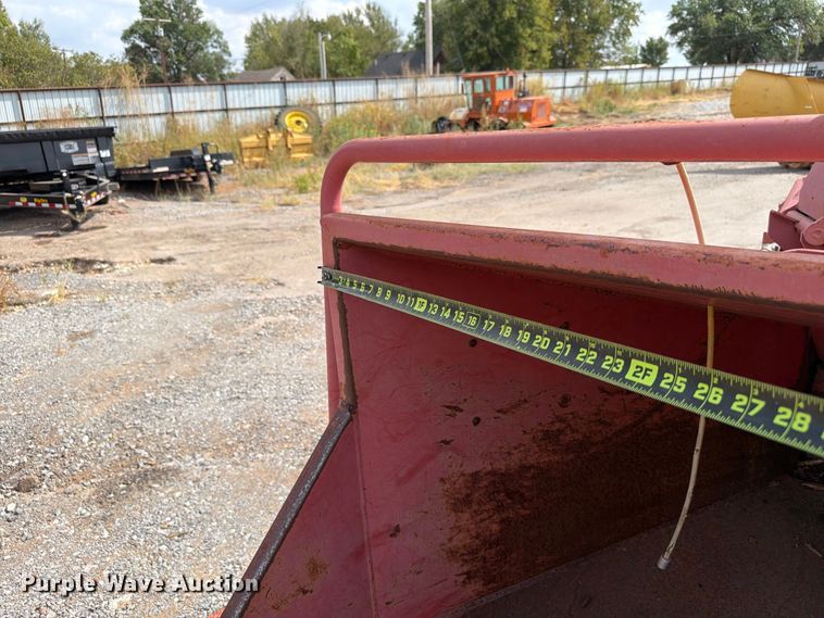 image for item EW8953 2003 Morbark wood chipper