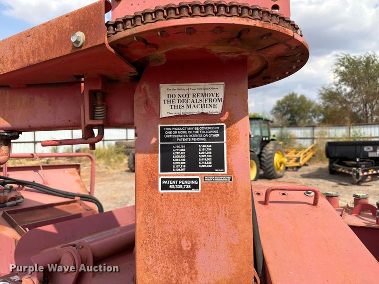 image for item EW8953 2003 Morbark wood chipper