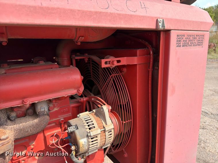 image for item EW8953 2003 Morbark wood chipper