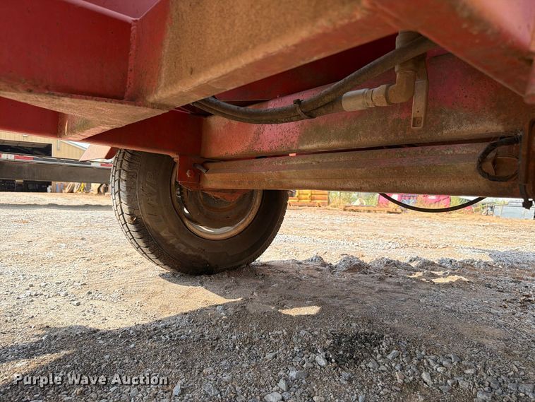 image for item EW8953 2003 Morbark wood chipper