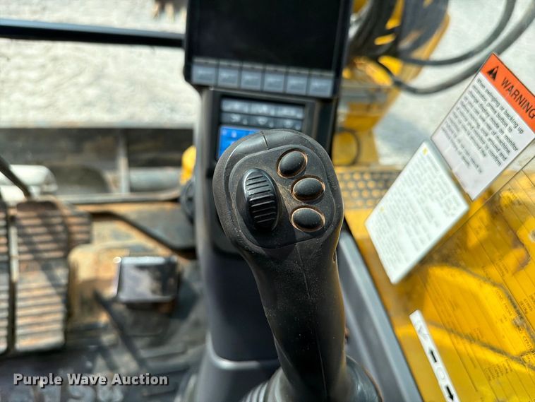 image for item EW8954 2020 Komatsu PC88MR-10 mini excavator