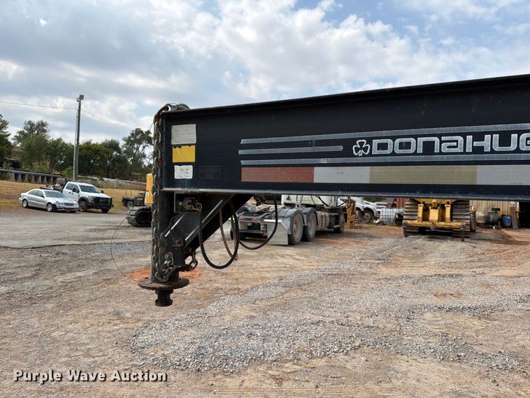 image for item EW8956 2002 Donahue HF-30BT equipment trailer