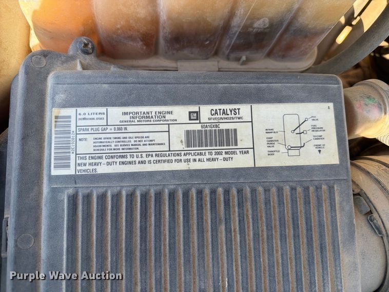 image for item EX0050 2002 Chevrolet Silverado 2500HD utility bed pickup truck