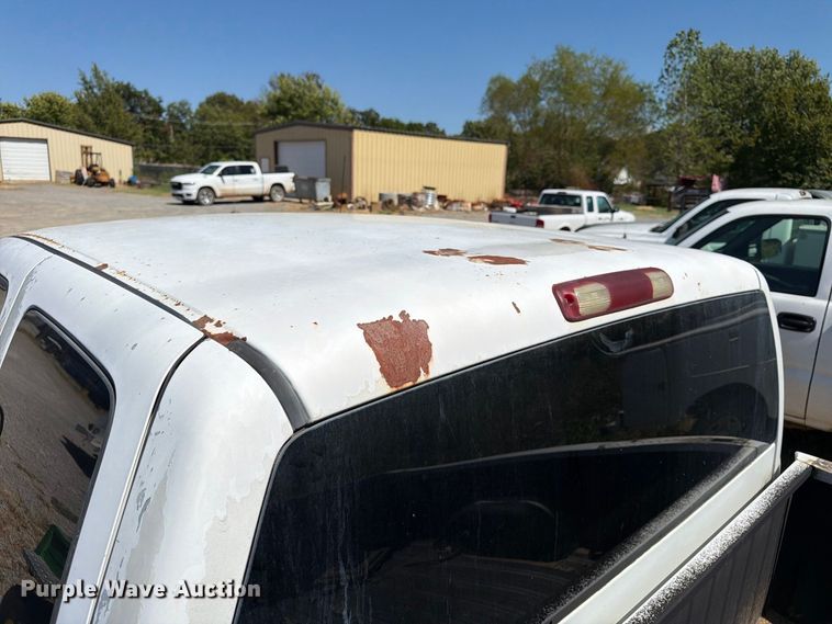image for item EX0052 2001 Chevrolet Silverado 1500 Ext. Cab pickup truck