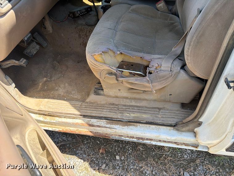 image for item EX0052 2001 Chevrolet Silverado 1500 Ext. Cab pickup truck