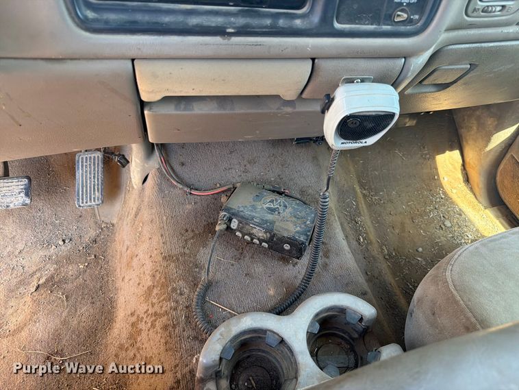 image for item EX0052 2001 Chevrolet Silverado 1500 Ext. Cab pickup truck