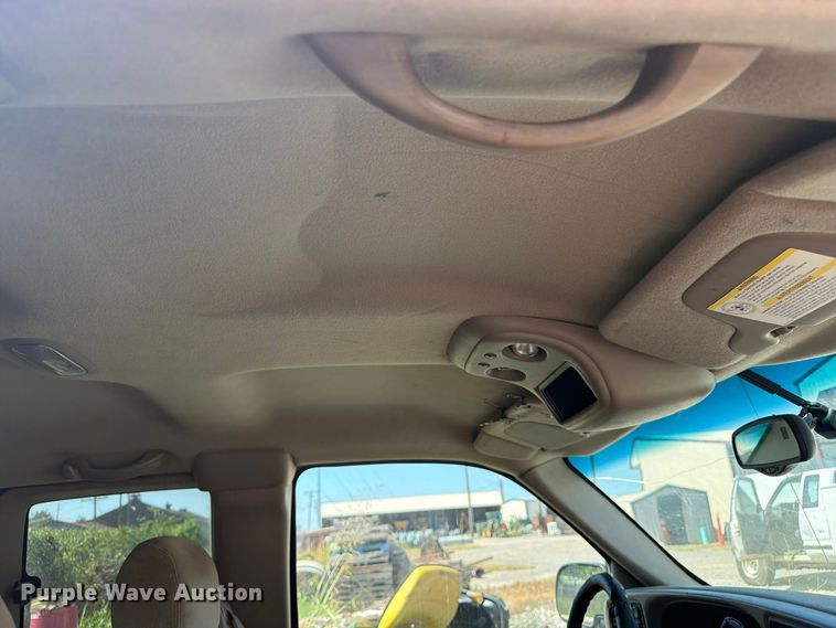 image for item EX0052 2001 Chevrolet Silverado 1500 Ext. Cab pickup truck
