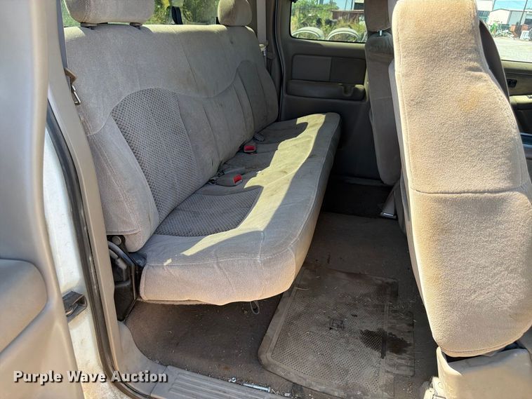 image for item EX0052 2001 Chevrolet Silverado 1500 Ext. Cab pickup truck