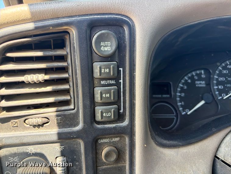 image for item EX0052 2001 Chevrolet Silverado 1500 Ext. Cab pickup truck