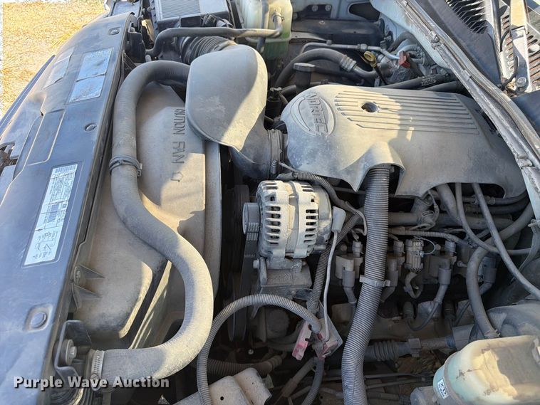 image for item EX0052 2001 Chevrolet Silverado 1500 Ext. Cab pickup truck