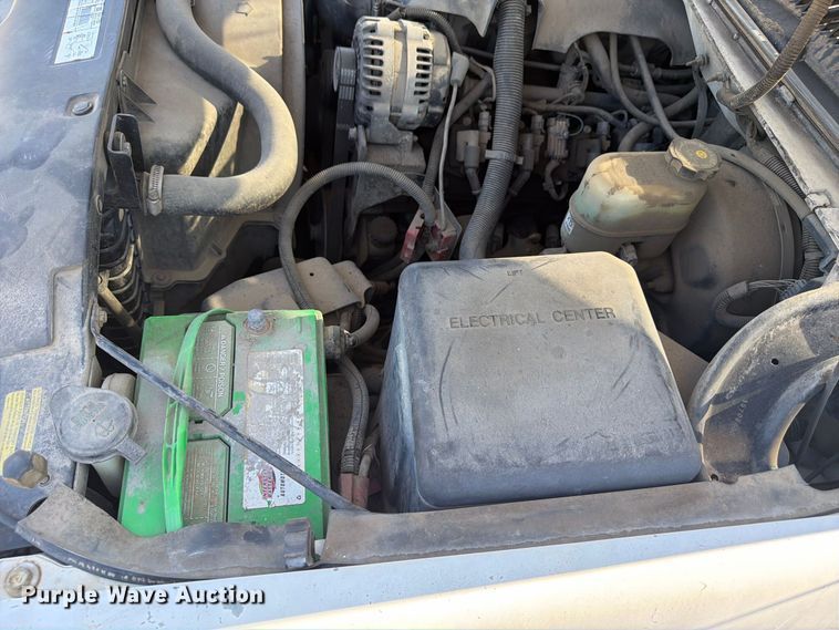 image for item EX0052 2001 Chevrolet Silverado 1500 Ext. Cab pickup truck