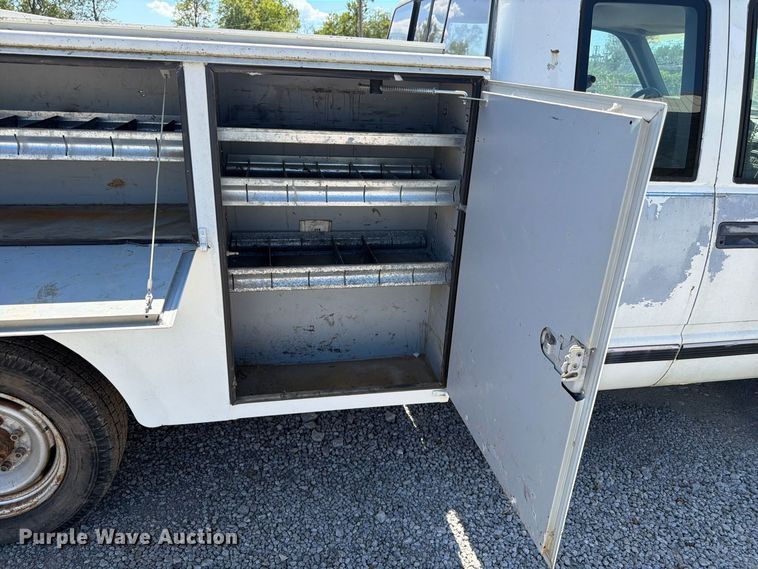 image for item EX0053 1988 Chevrolet C3500 Ext. Cab utility bed pickup truck