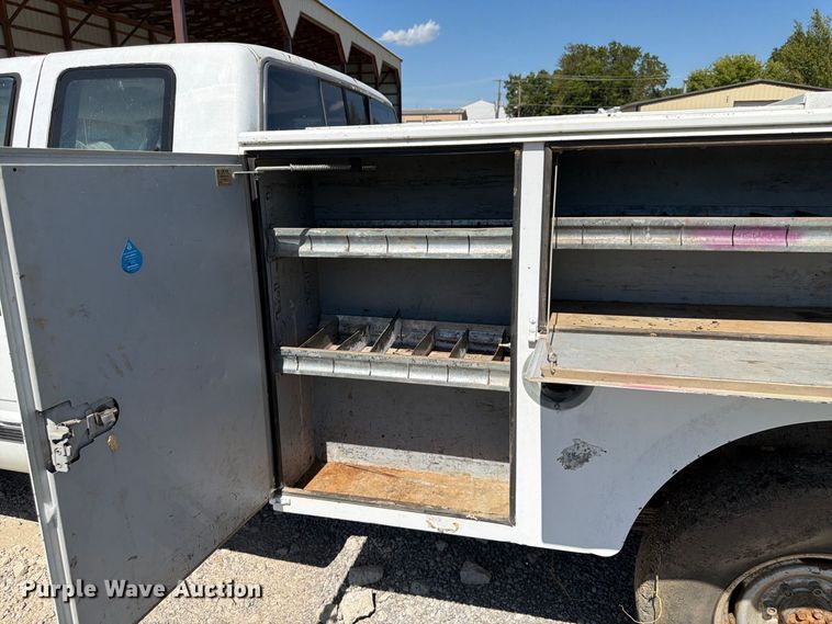 image for item EX0053 1988 Chevrolet C3500 Ext. Cab utility bed pickup truck
