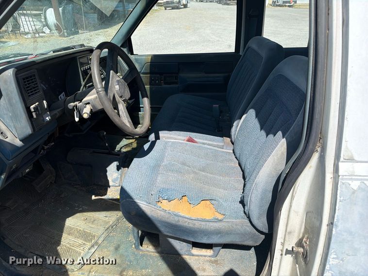 image for item EX0053 1988 Chevrolet C3500 Ext. Cab utility bed pickup truck