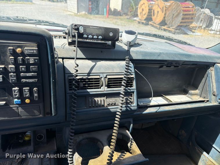 image for item EX0053 1988 Chevrolet C3500 Ext. Cab utility bed pickup truck