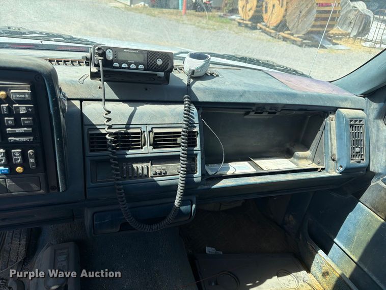 image for item EX0053 1988 Chevrolet C3500 Ext. Cab utility bed pickup truck