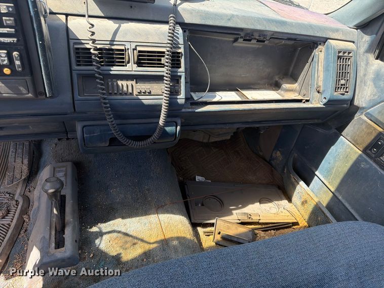 image for item EX0053 1988 Chevrolet C3500 Ext. Cab utility bed pickup truck