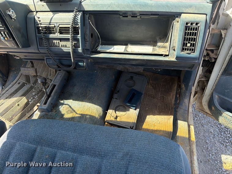 image for item EX0053 1988 Chevrolet C3500 Ext. Cab utility bed pickup truck