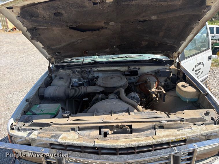 image for item EX0053 1988 Chevrolet C3500 Ext. Cab utility bed pickup truck