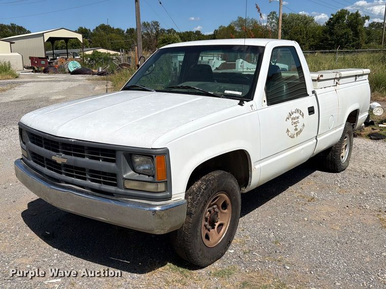 1995 Chevrolet C2500 pickup truck