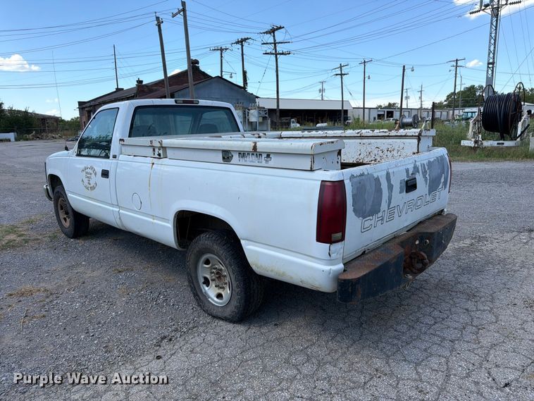 image for item EX0054 1995 Chevrolet C2500 pickup truck