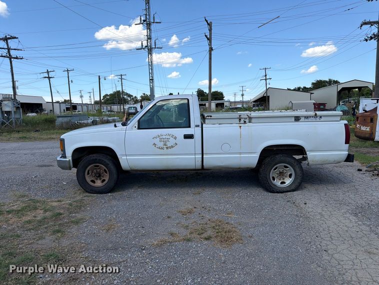image for item EX0054 1995 Chevrolet C2500 pickup truck