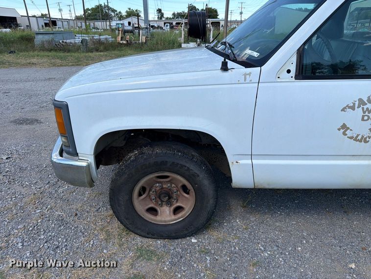 image for item EX0054 1995 Chevrolet C2500 pickup truck