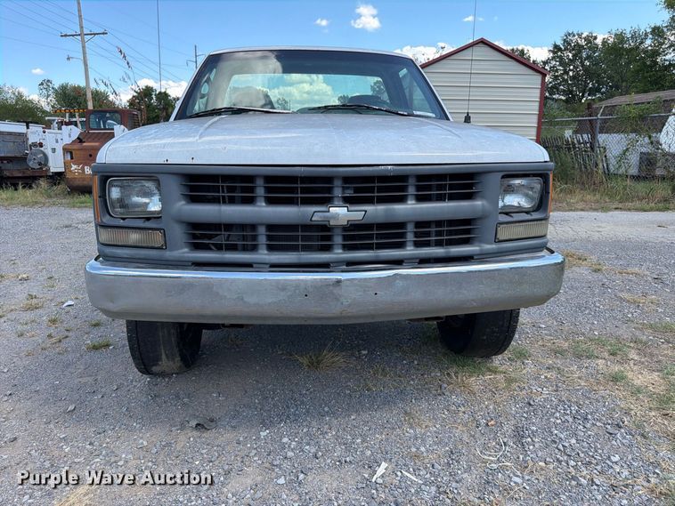 image for item EX0054 1995 Chevrolet C2500 pickup truck