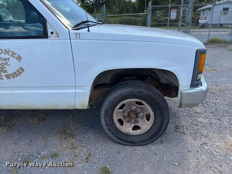 image for item EX0054 1995 Chevrolet C2500 pickup truck