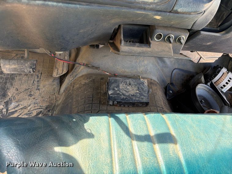 image for item EX0054 1995 Chevrolet C2500 pickup truck