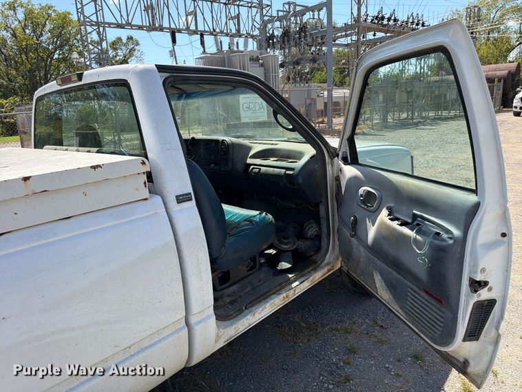image for item EX0054 1995 Chevrolet C2500 pickup truck