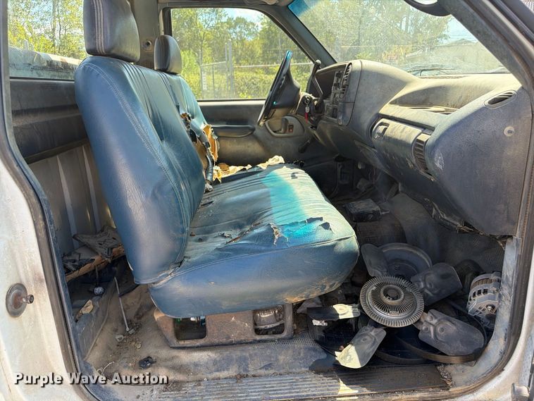 image for item EX0054 1995 Chevrolet C2500 pickup truck