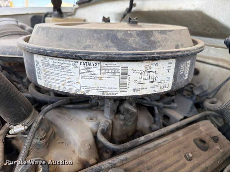 image for item EX0054 1995 Chevrolet C2500 pickup truck