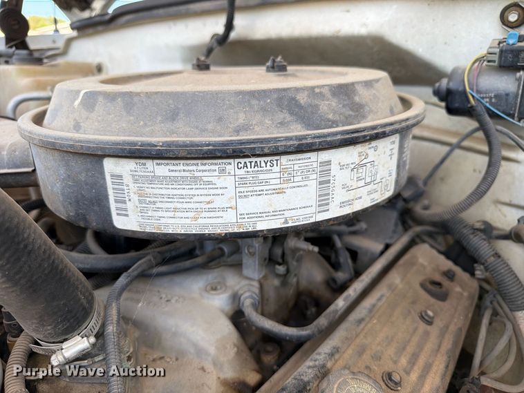 image for item EX0054 1995 Chevrolet C2500 pickup truck