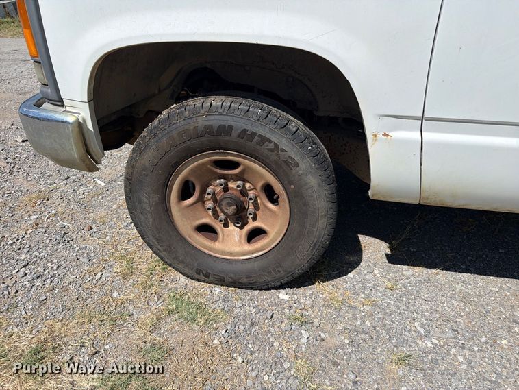 image for item EX0054 1995 Chevrolet C2500 pickup truck